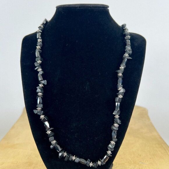 Black Stone Magnetic Waist Beads - Bohemian Fairycore Earthy Belly Waist Chain - Picture 6 of 8